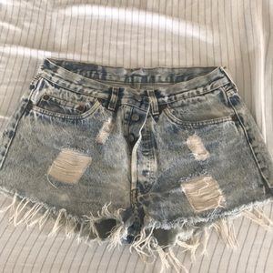 Distressed Levi short from urban outfitters